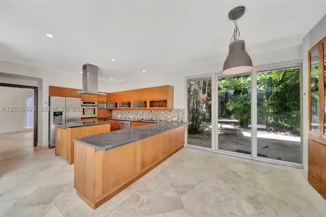 111 S Hibiscus Drive Miami Beach FL 33139