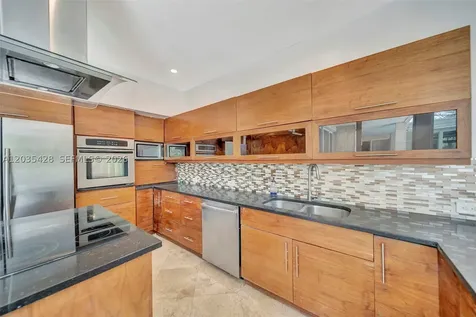 111 S Hibiscus Drive Miami Beach FL 33139