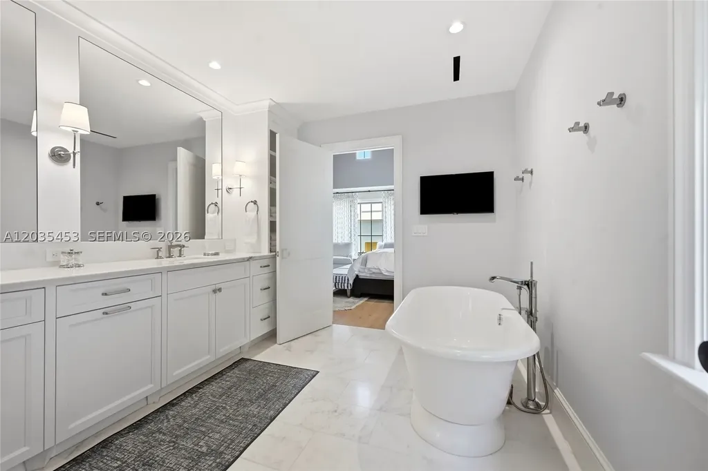 135 Chilean Avenue Palm Beach FL 33480