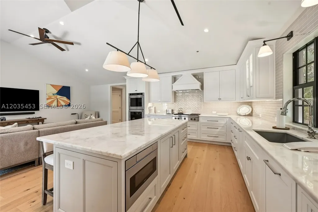 135 Chilean Avenue Palm Beach FL 33480
