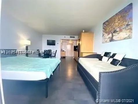 19201 Collins Avenue Sunny Isles Beach FL 33160