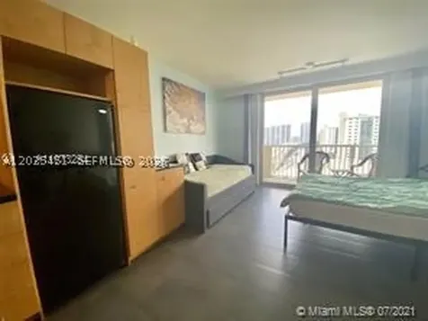 19201 Collins Avenue Sunny Isles Beach FL 33160