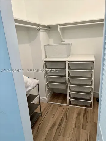 801 Brickell Bay Drive Miami FL 33131