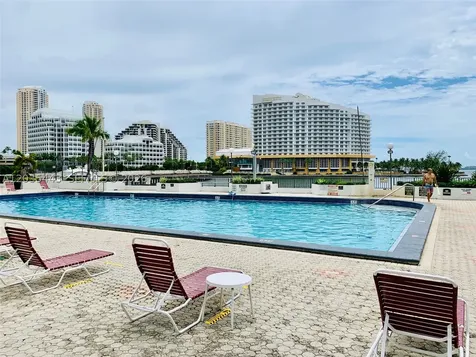 801 Brickell Bay Drive Miami FL 33131