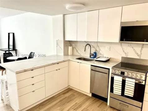 801 Brickell Bay Drive Miami FL 33131