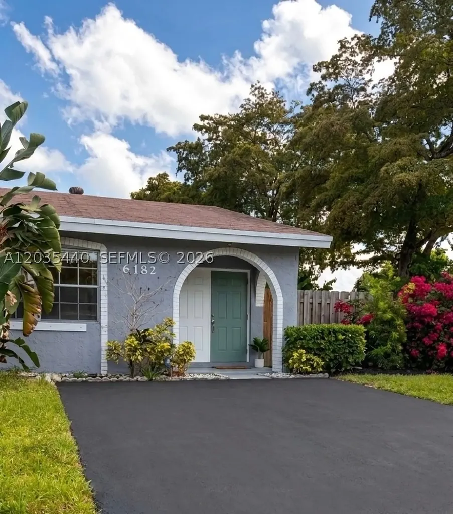 6182 SW 4th Street Margate FL 33068