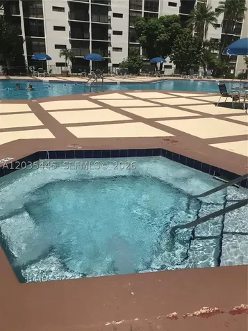 16909 N Bay Road Sunny Isles Beach FL 33160