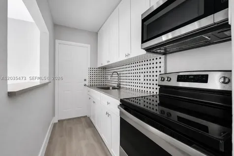 6647 SW 59th Place South Miami FL 33143