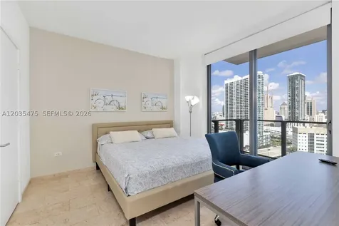 68 SE 6th Street Miami FL 33131