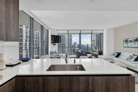 68 SE 6th Street Miami FL 33131