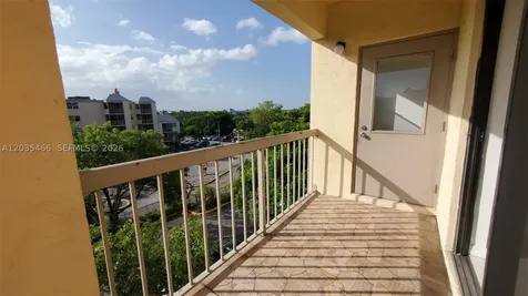 8160 Geneva Court Doral FL 33166