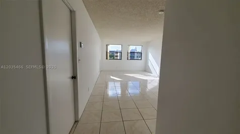 8160 Geneva Court Doral FL 33166