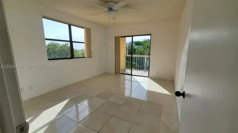 8160 Geneva Court Doral FL 33166