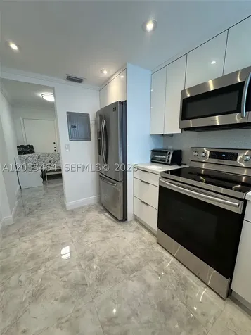 245 18th Street Miami Beach FL 33139