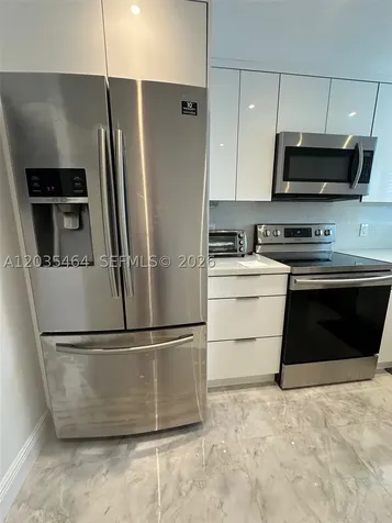 245 18th Street Miami Beach FL 33139