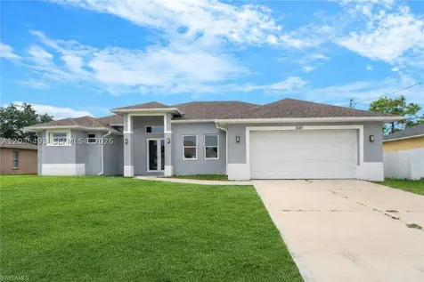 1043 Albert Avenue Lehigh Acres FL 33971