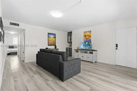 1601 Bay Road Miami Beach FL 33139