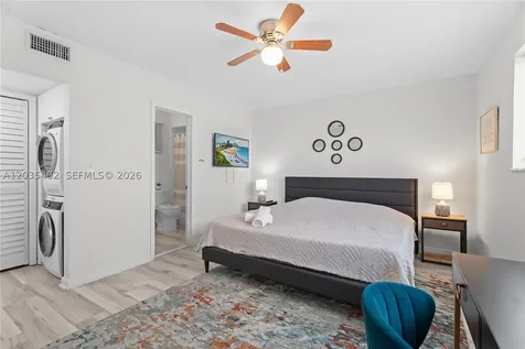 1601 Bay Road Miami Beach FL 33139