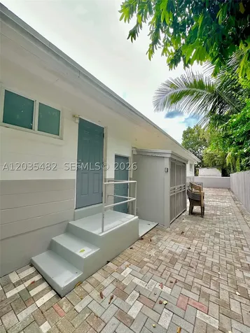 5510 NW Miami Place Miami FL 33127