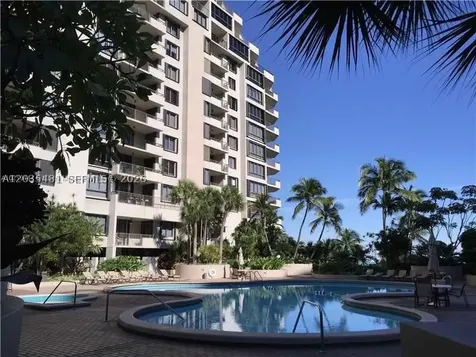 520 SE Brickell Key Drive Miami FL 33131