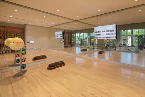 16385 Biscayne Boulevard North Miami Beach FL 33160