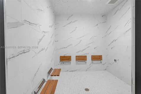 16395 Biscayne Boulevard North Miami Beach FL 33160