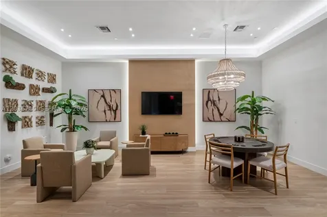 16395 Biscayne Boulevard North Miami Beach FL 33160