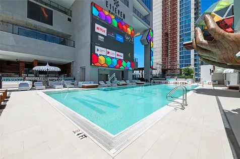 20 NE 11th Street Miami FL 33132