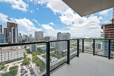 20 NE 11th Street Miami FL 33132