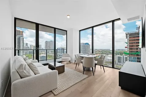 20 NE 11th Street Miami FL 33132