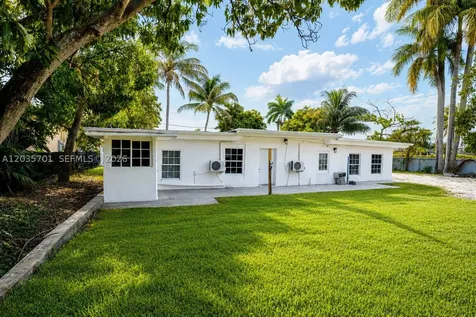 10945 NW 19th Avenue Miami FL 33167