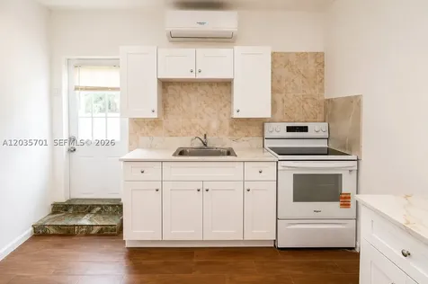 10945 NW 19th Avenue Miami FL 33167