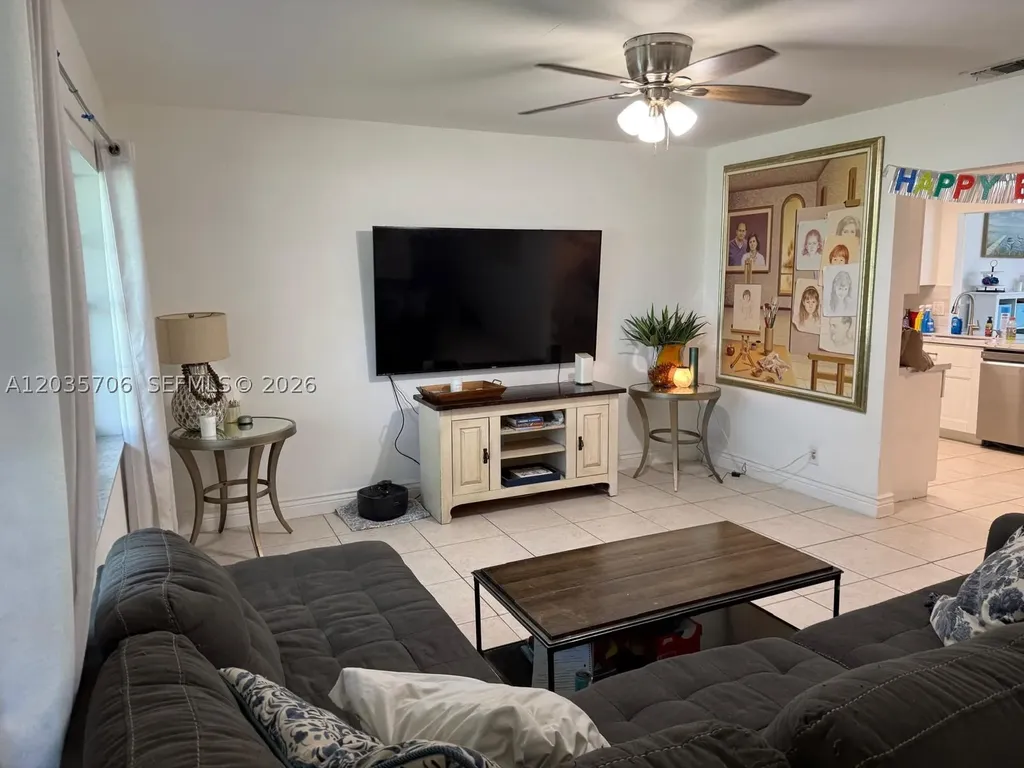 9764 Saddlebrook Drive Boca Raton FL 33496