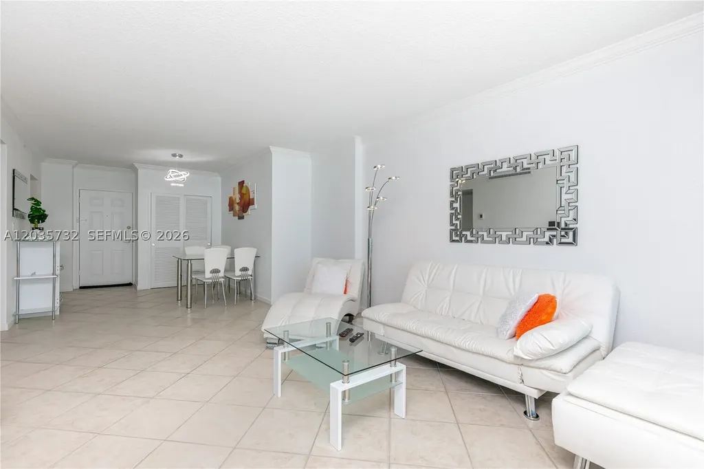 2501 S Ocean Drive Hollywood FL 33019