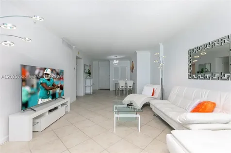 2501 S Ocean Drive Hollywood FL 33019