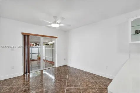 11432 NW 87th Place Hialeah Gardens FL 33018