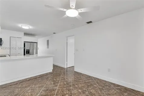 11432 NW 87th Place Hialeah Gardens FL 33018