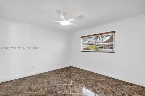 11432 NW 87th Place Hialeah Gardens FL 33018