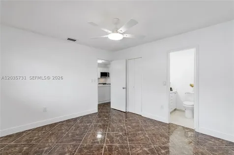 11432 NW 87th Place Hialeah Gardens FL 33018