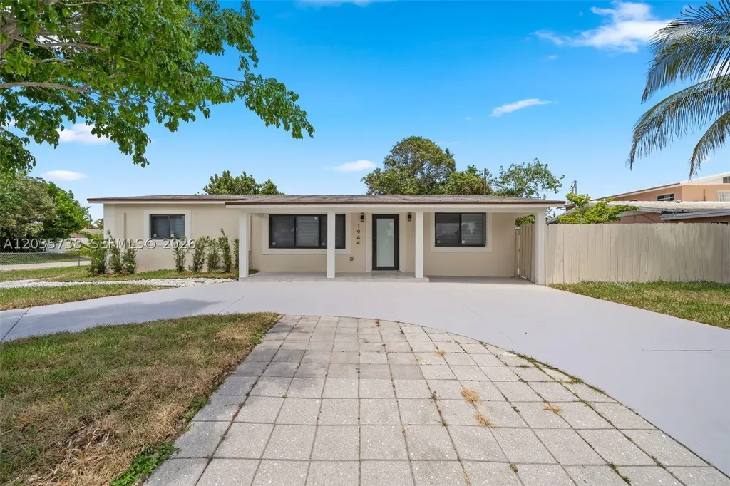 1944 NE 2nd Avenue Pompano Beach FL 33060