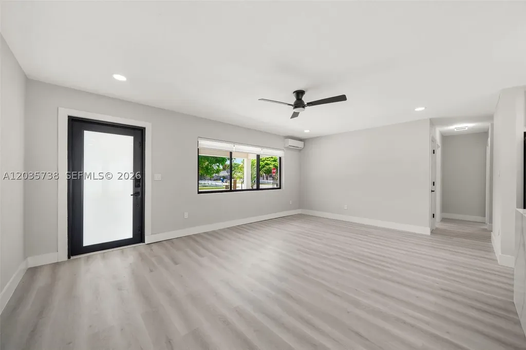 1944 NE 2nd Avenue Pompano Beach FL 33060