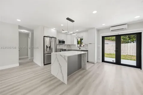 1944 NE 2nd Avenue Pompano Beach FL 33060