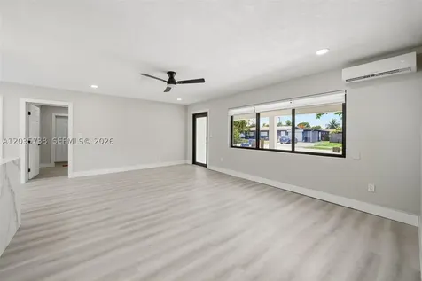 1944 NE 2nd Avenue Pompano Beach FL 33060