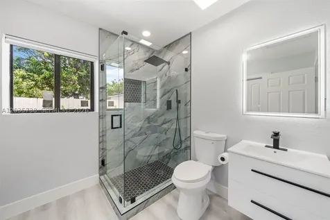 1944 NE 2nd Avenue Pompano Beach FL 33060