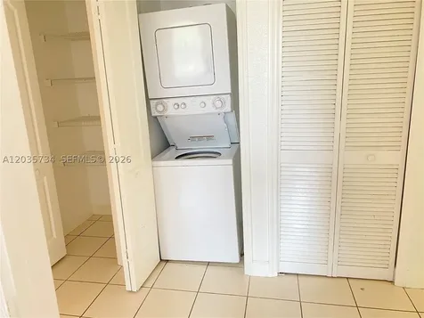 1658 SE 28th Court Homestead FL 33035