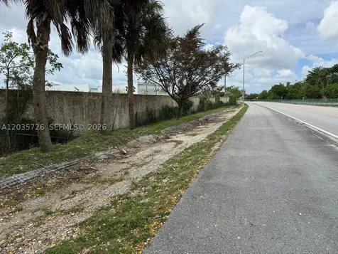 SW 157th Homestead FL 33033