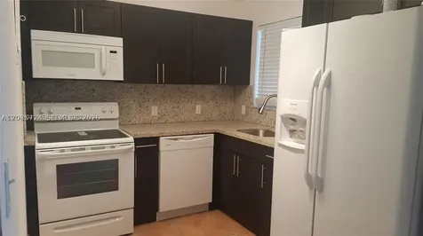 1610 Lenox Avenue Miami Beach FL 33139