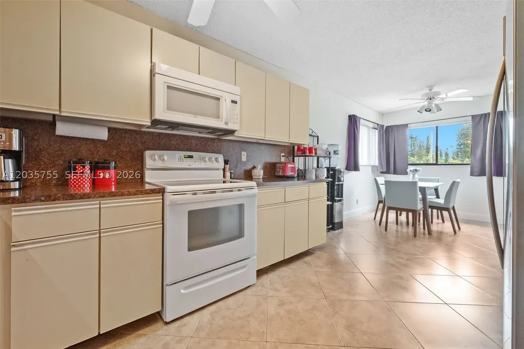 5598 Witney Drive Delray Beach FL 33484