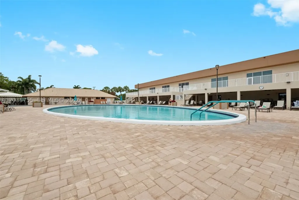 5598 Witney Drive Delray Beach FL 33484