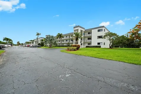 5598 Witney Drive Delray Beach FL 33484